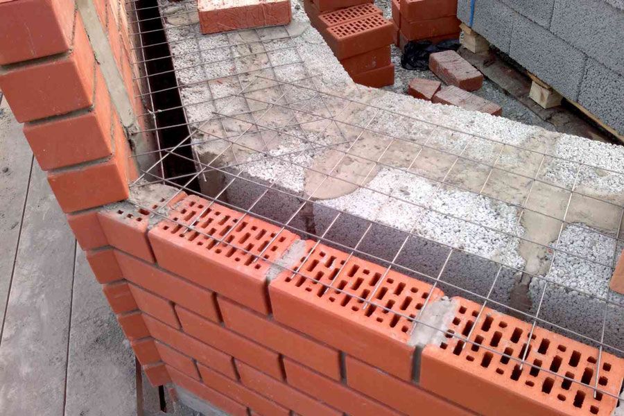 Что лучше газобетон или керамические блоки?